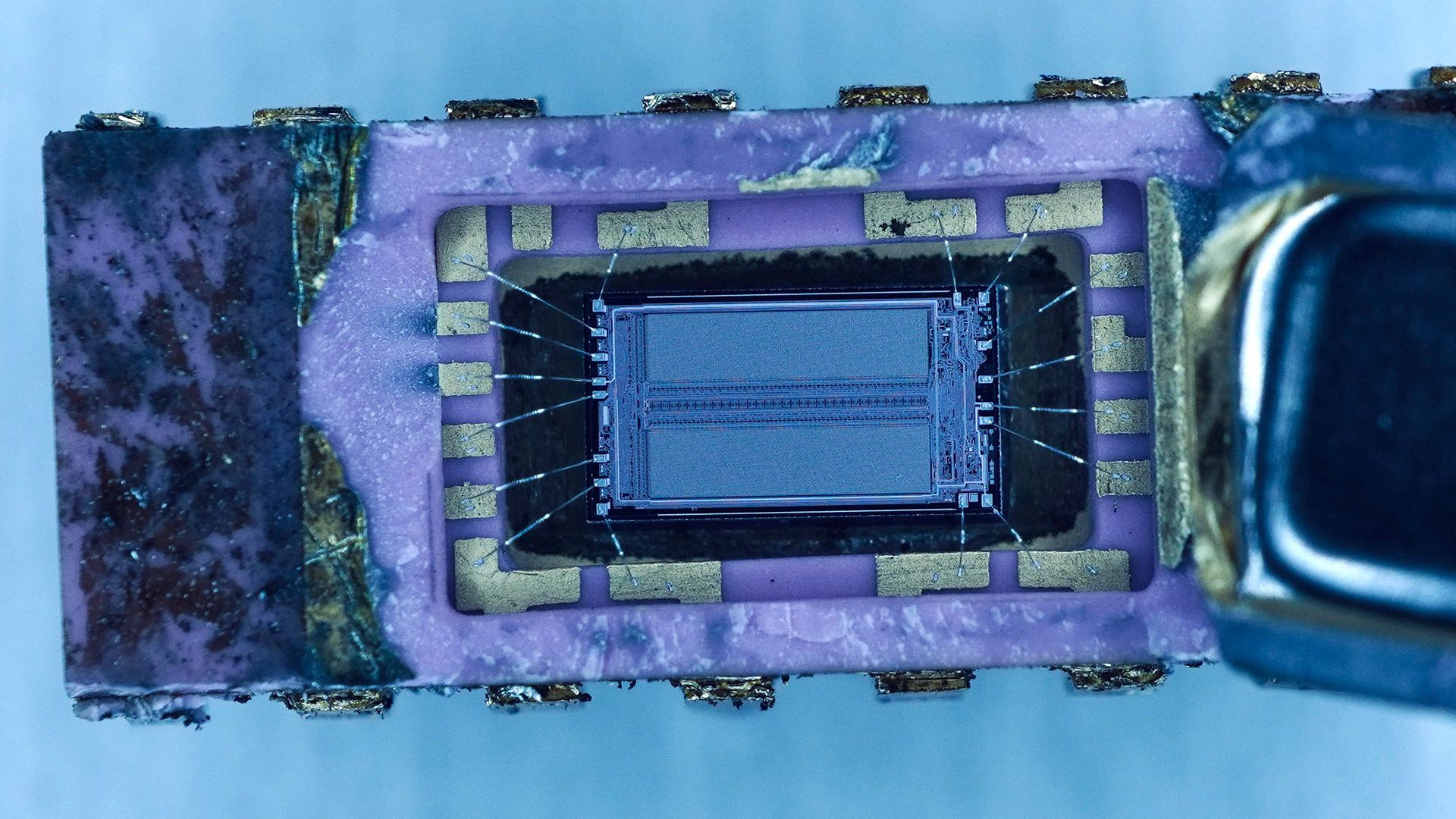 CPU collector peels the lid off a Soviet-era ‘fish can’ chip to peer inside with multiple microscopes — K565RU3 was a Cold War-era clone of Western chips that p