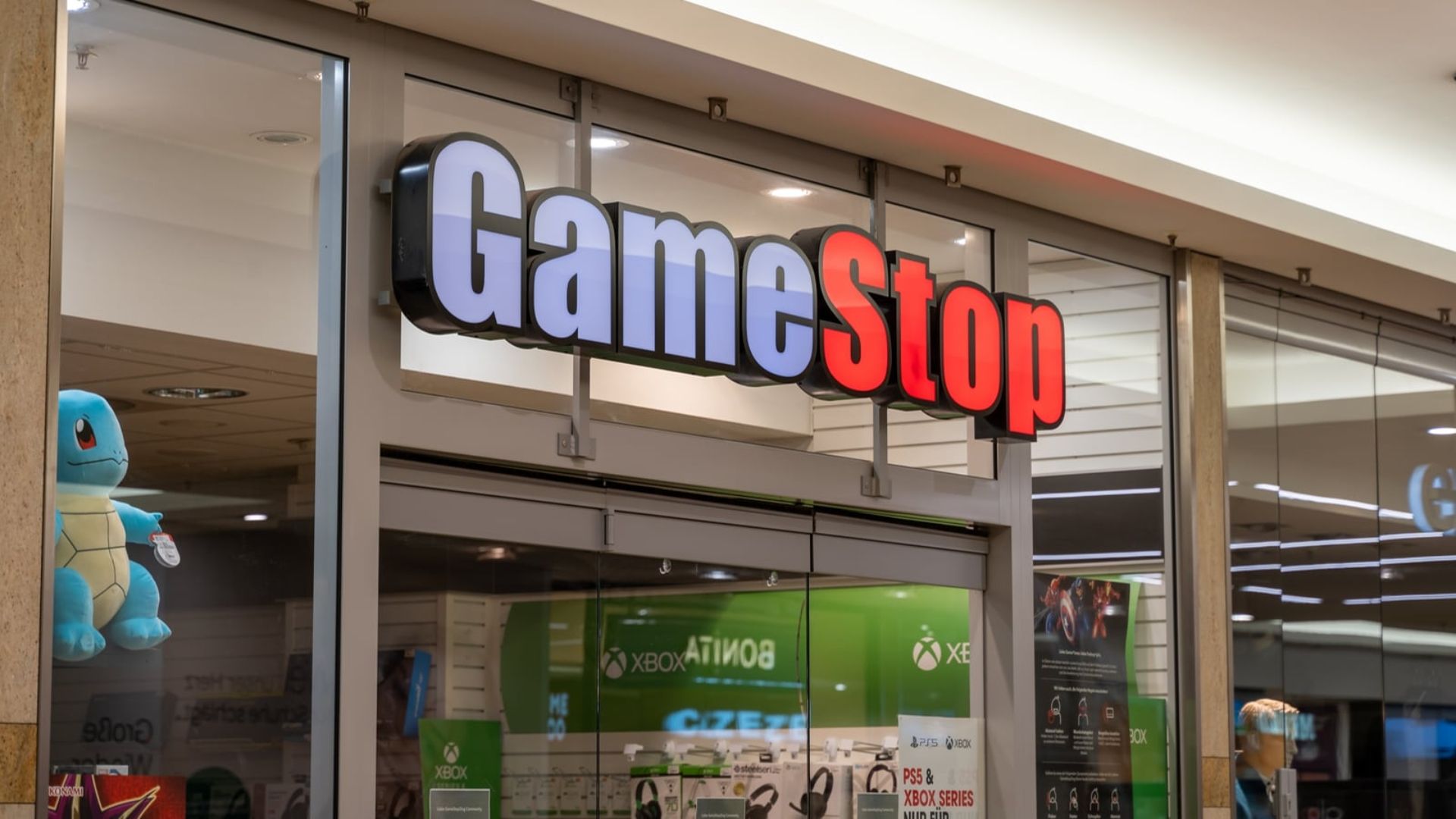 GameStop trolls Valve's Gabe Newell for his 'inability to count to three' — playful jab for never releasing a third installment for blockbuster game franchises 