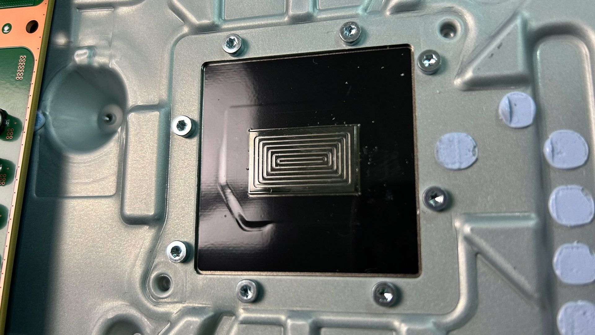 ‘Silent upgrade’ to the PS5 Slim delivers Pro console's groovy heatsink design to the cheaper models — improves thermals and reliability ‘Silent upgrade’ to the PS5 Slim delivers Pro console's groovy heatsink design to the cheaper models — improves thermals and reliability