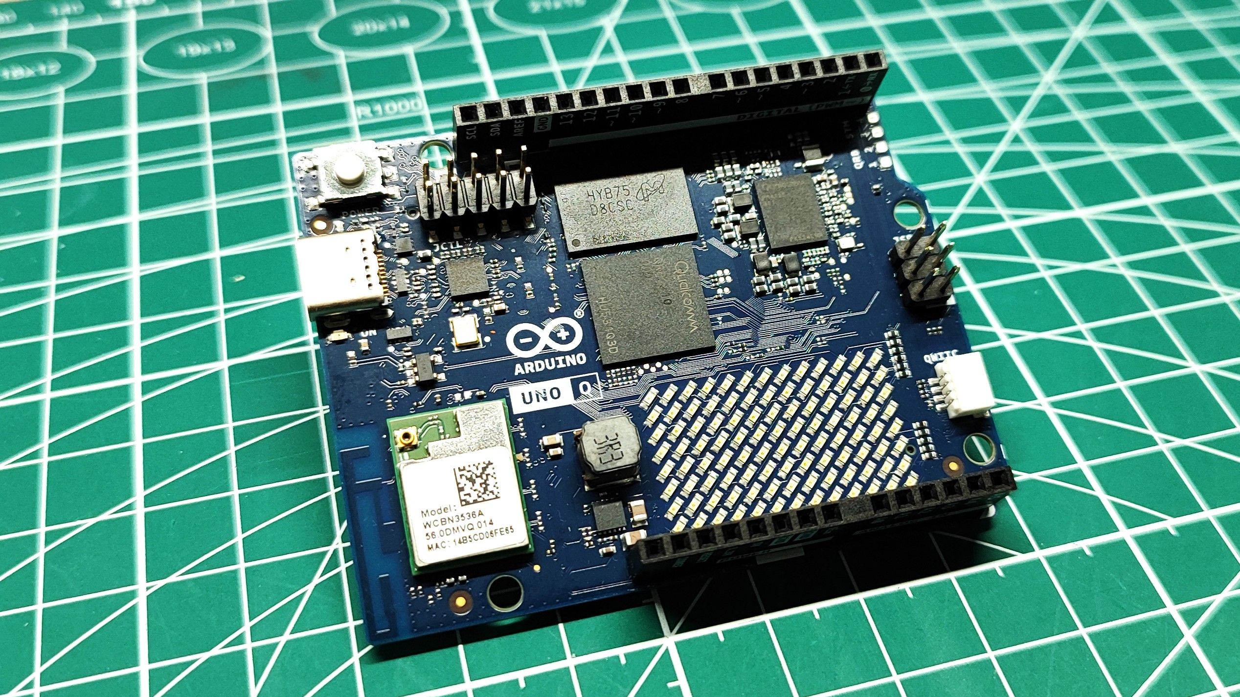 Arduino Uno Q Review: The board with two brains