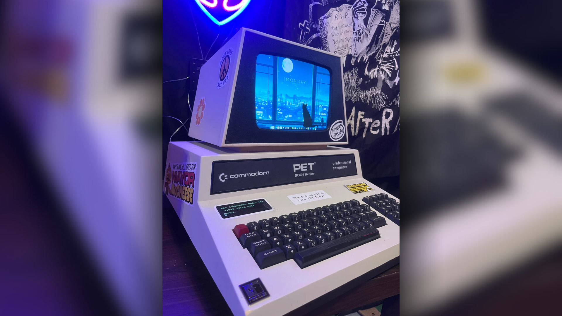 Enthusiast modder stuffs an entire gaming PC inside a gutted Commodore PET 2001 — replaced the screen with an iPad Retina LCD, but the original keyboard still w