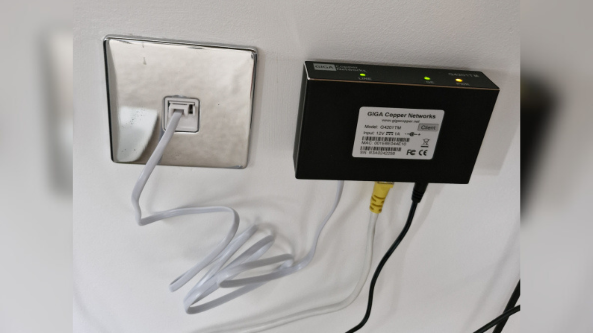 Clever Brit successfully repurposes telephone wiring for gigabit internet throughout his vintage home — Lad converts "incomprehensible mess of wires" into high-