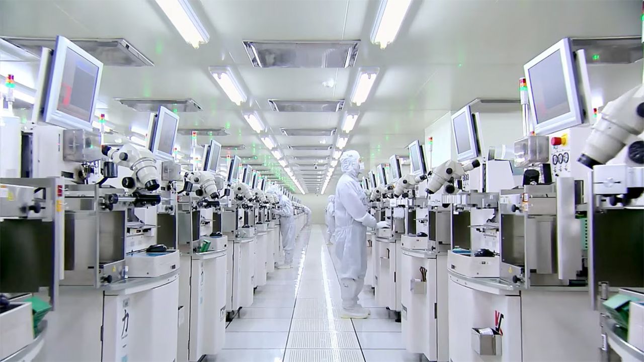 AI chip design is pushing advanced chip packaging to its limits – workarounds exist for limits of 2.5D packaging, but are years away from viability AI chip design is pushing advanced chip packaging to its limits – workarounds exist for limits of 2.5D packaging, but are years away from viability