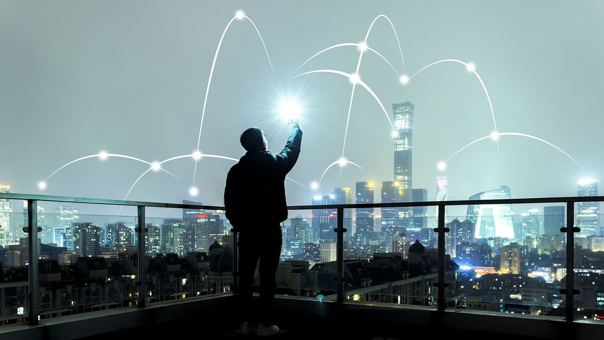 Breakthrough wireless transceiver transmits data 24 times faster than 5G connections, reaching blazing 15 gigabytes per second — Researchers demo invention that