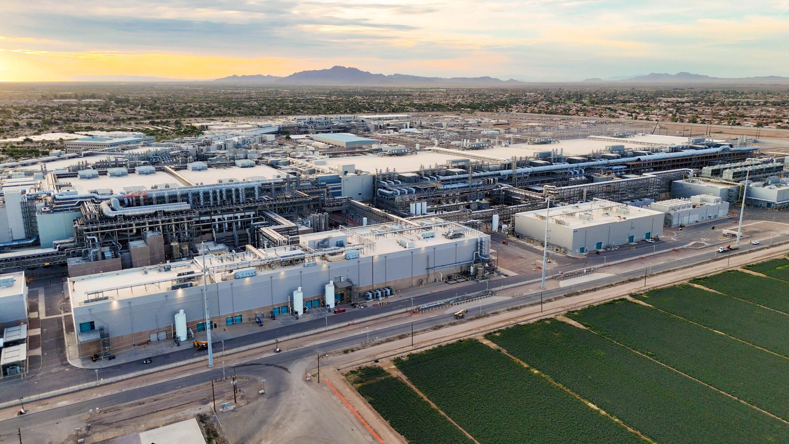 Apple and Nvidia considering Intel for 2028 chip production, report claims — non-core products may be outsourced, driven by tariffs and geopolitical concerns Apple and Nvidia considering Intel for 2028 chip production, report claims — non-core products may be outsourced, driven by tariffs and geopolitical concerns