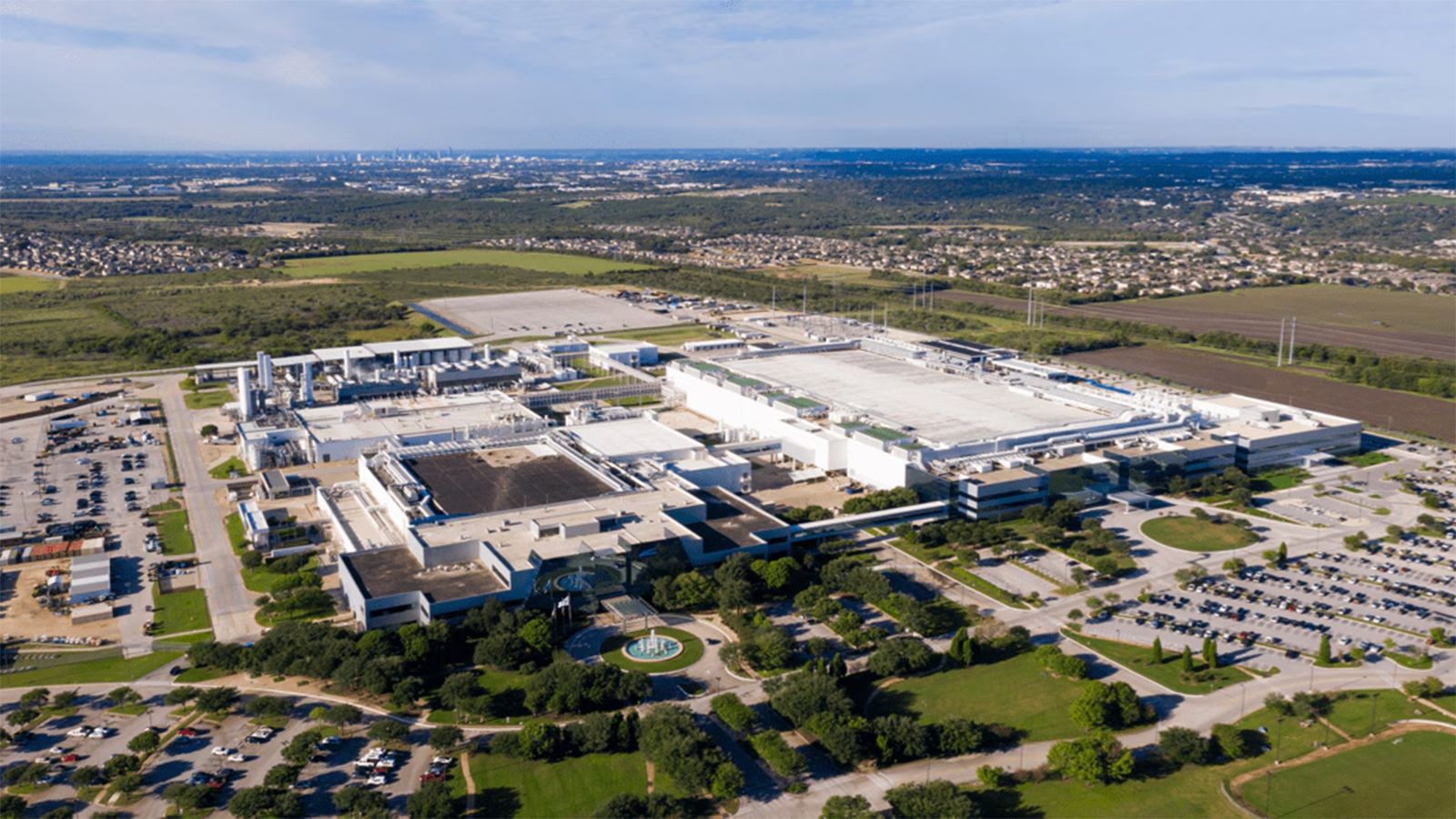 Samsung's Taylor, Texas fab could herald a breakthrough for the chipmaker, company plans 2026 risk production — new production flows, pellicles for EUV patterni