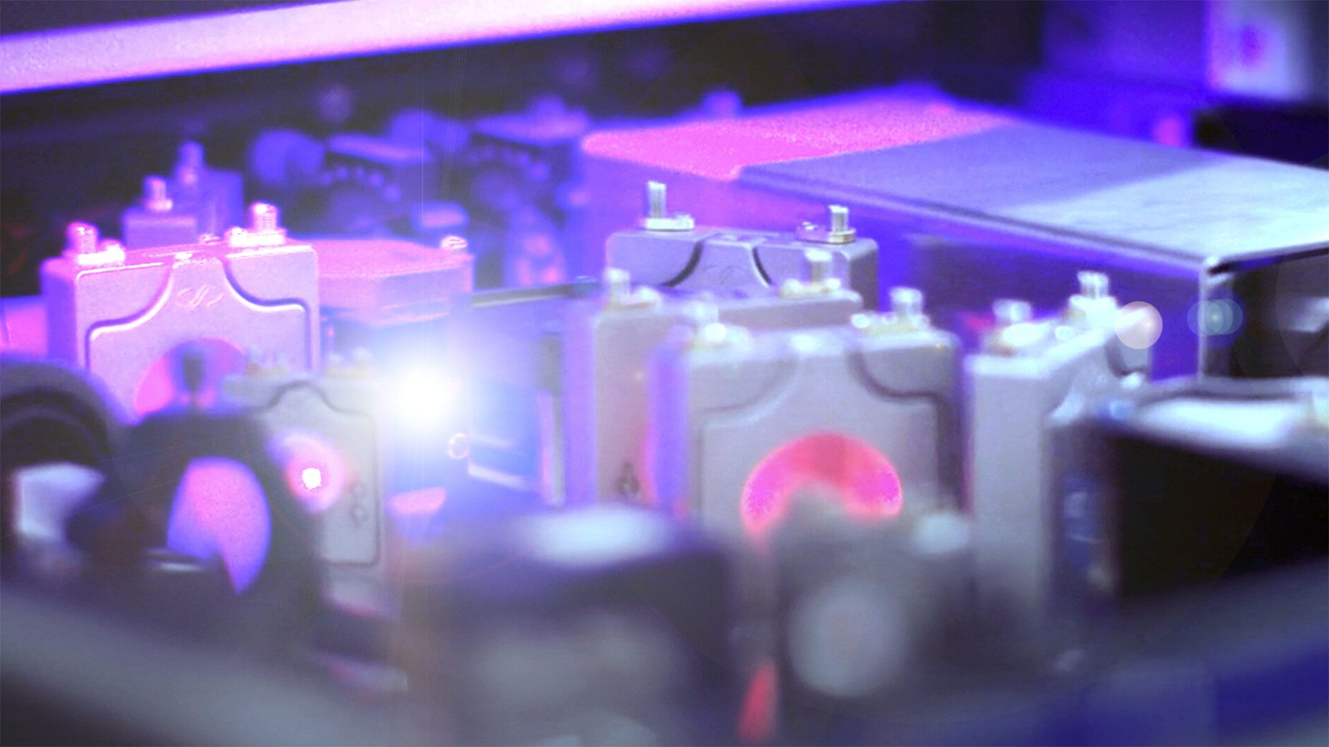 Quantum teleportation demonstrated over existing fiber networks — Deutsche Telekom’s T‑Labs used commercially available Qunnect hardware for the demo, claims 90