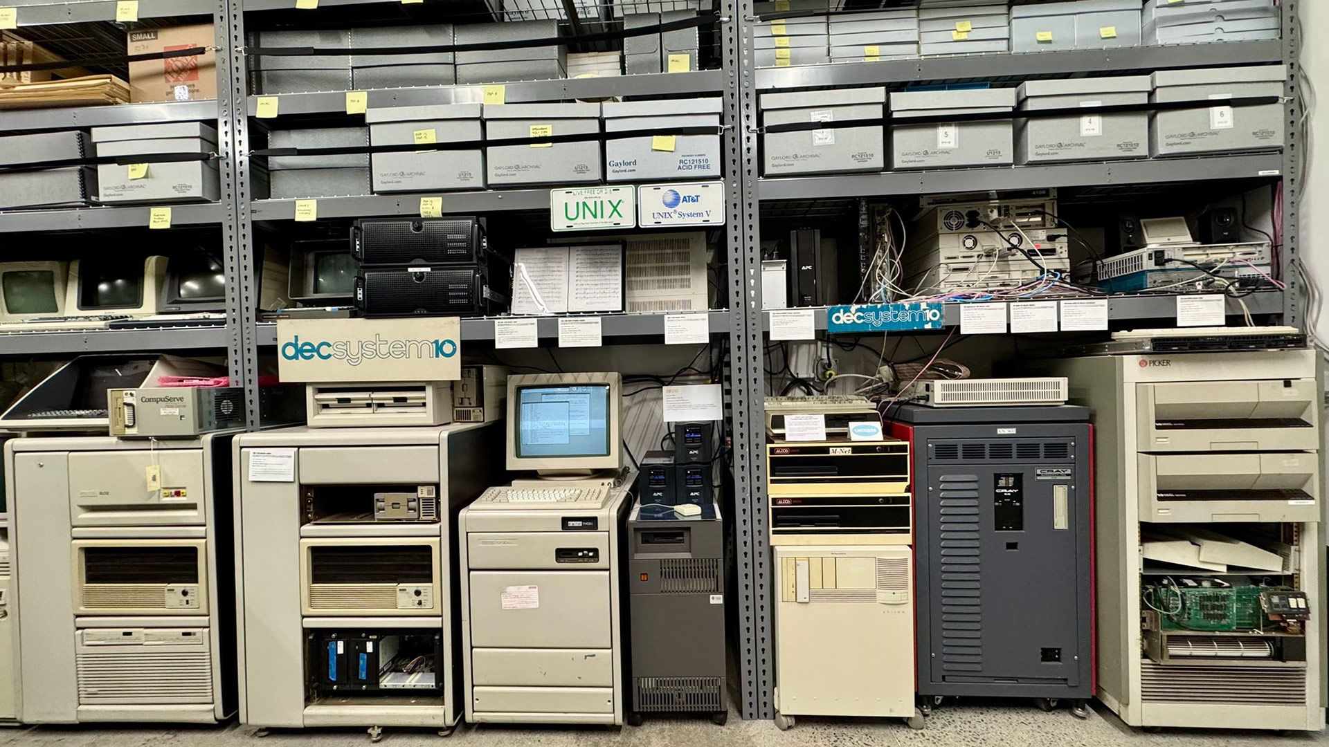 You can log into 28 vintage computer systems in your browser for free, thanks to the Interim Computer Museum — Experience legendary OSes, architectures, program