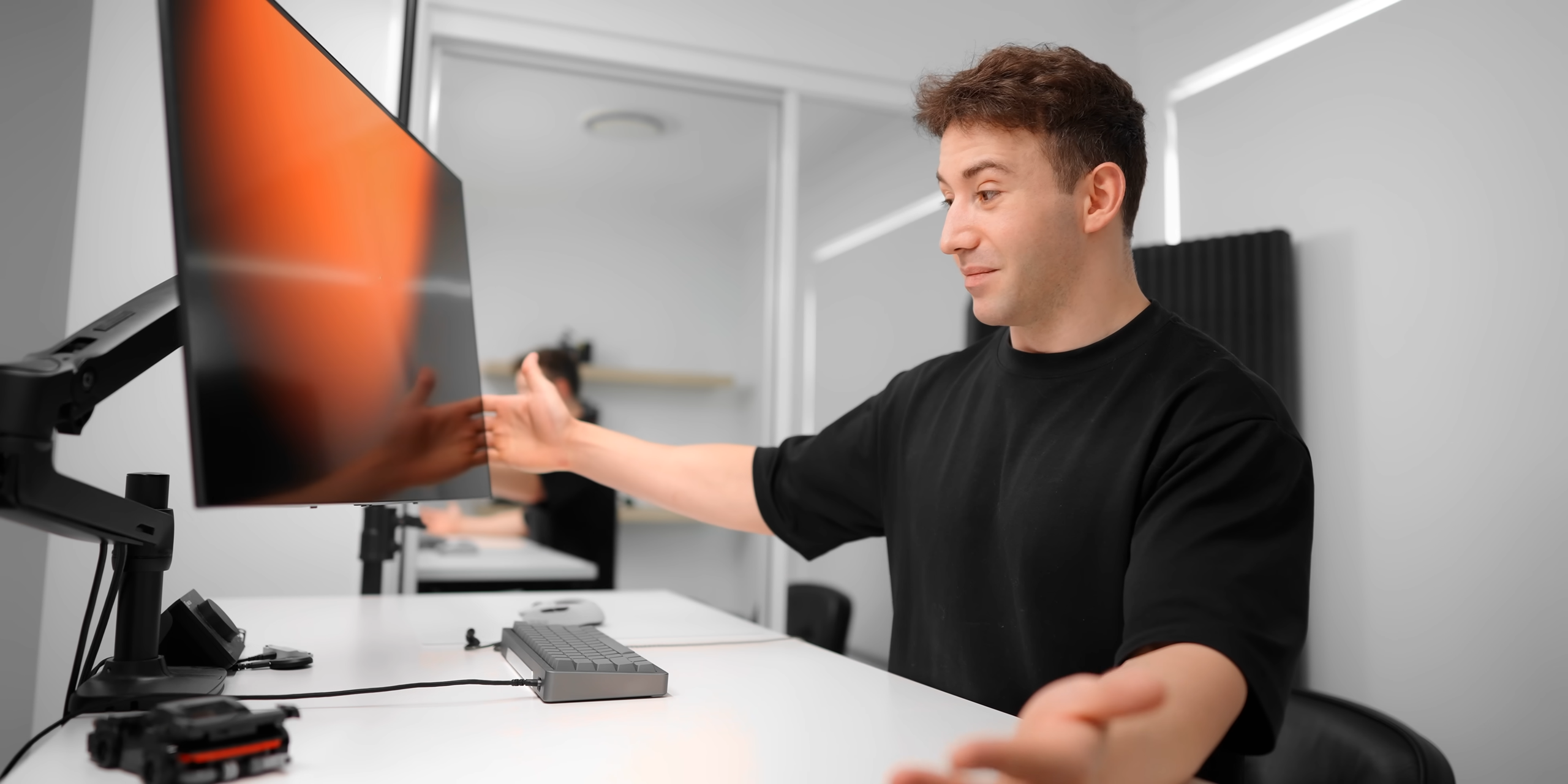 OLED gaming monitor shows only light burn-in after 3,000-hour torture test — 500 hours of Overwatch gameplay leaves a faint scar on the premium panel