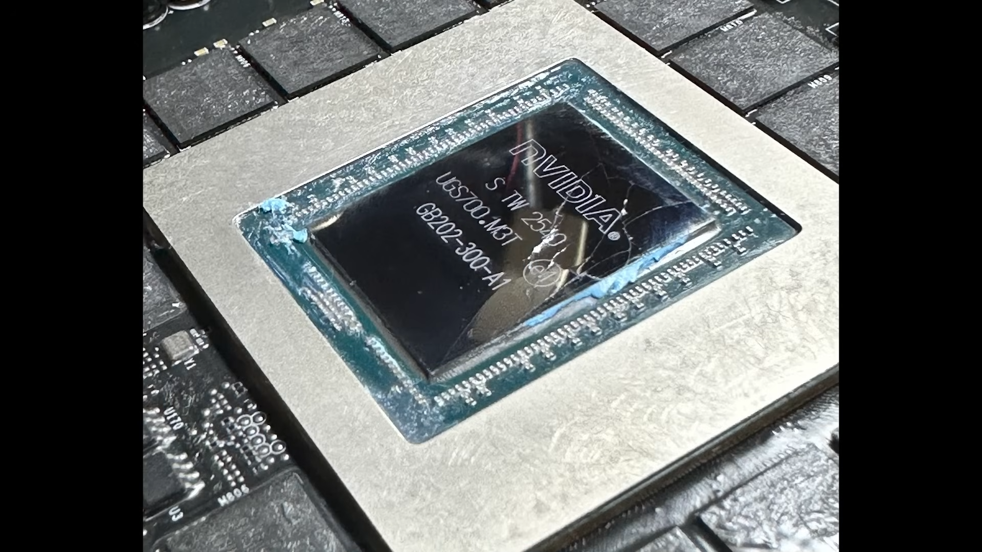 $5,000 RTX 5090 Lightning Z gets killed in extreme overclocking attempt, thermal shock cracks the GPU core — MSI's 2,500-Watt XOC BIOS pushed too high a voltage