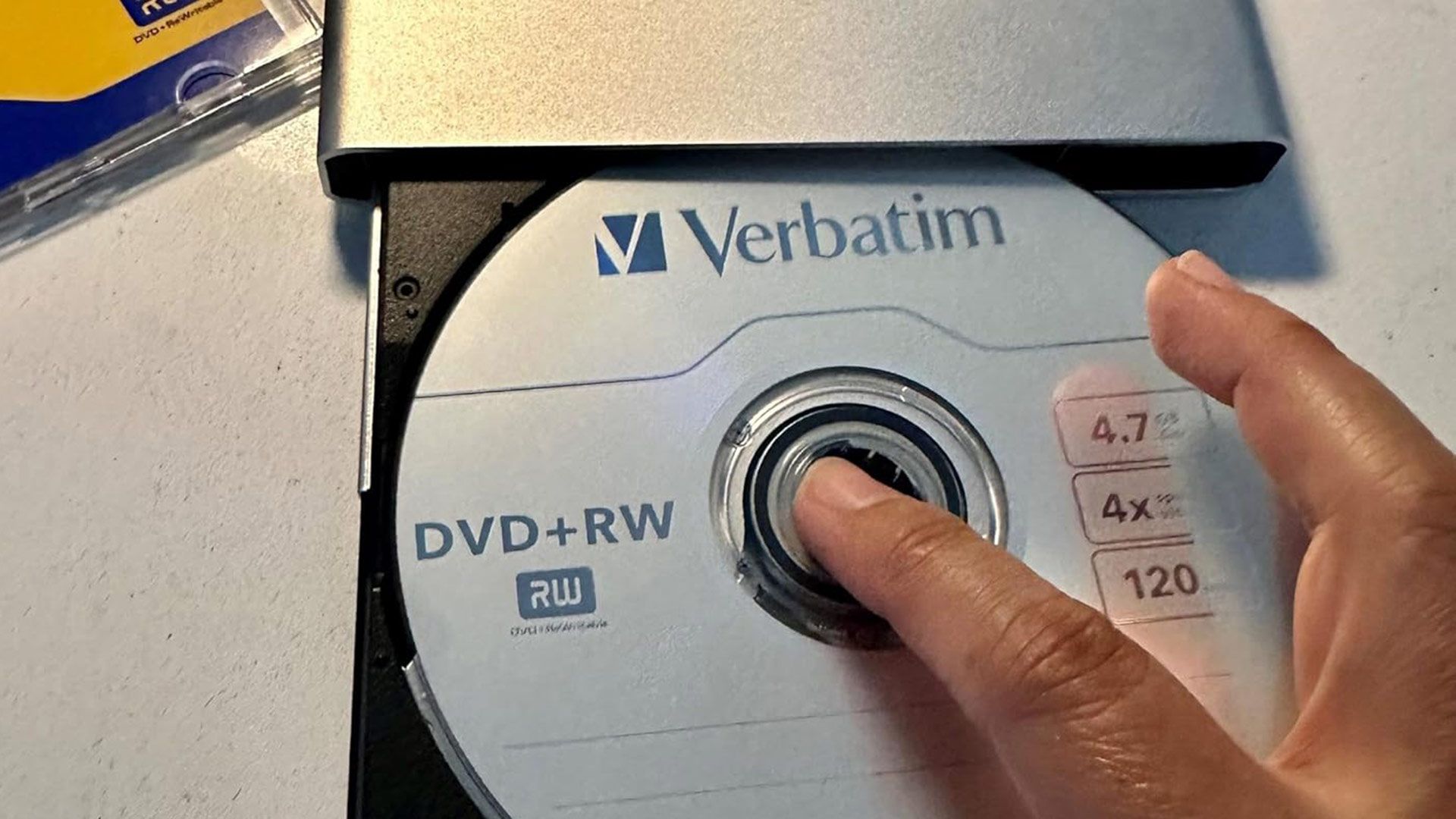 Six-month rewritable DVD endurance test crowns winner with 1,000 rewrites, shows the best discs are no longer manufactured — six month of tests find TDK is a cl