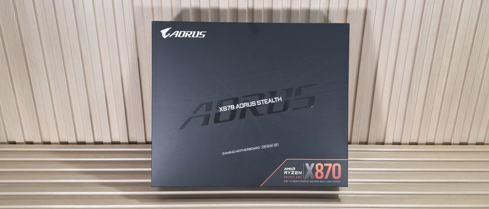Gigabyte X870 Aorus Stealth Motherboard Review: The gothy Goldilocks of rear-connect AM5 motherboards Gigabyte X870 Aorus Stealth Motherboard Review: The gothy Goldilocks of rear-connect AM5 motherboards