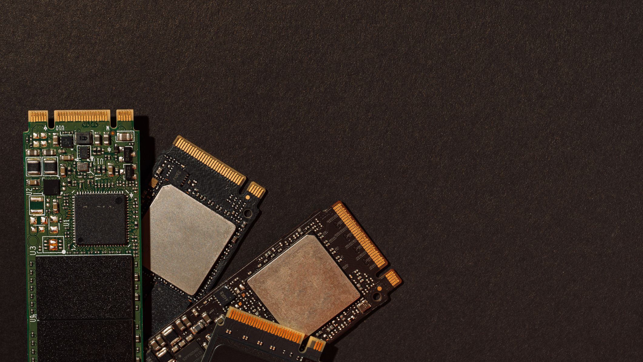 Phison is now demanding customers pre-pay with shorter timelines — NAND squeeze affecting everyone in the SSD supply chain Phison is now demanding customers pre-pay with shorter timelines — NAND squeeze affecting everyone in the SSD supply chain