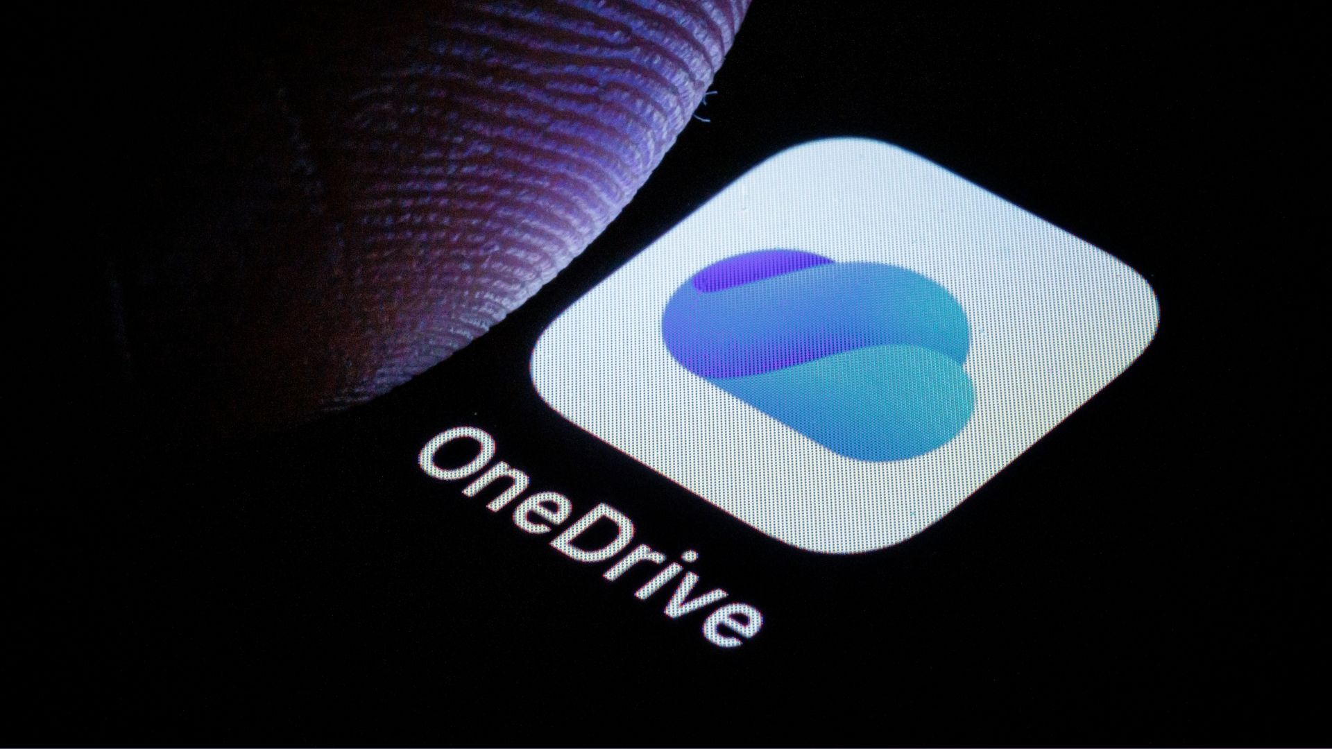 'Borderline scam' 1.1TB HP laptop deal on Amazon draws consumer ire, laptop has 128GB SSD and 1TB of OneDrive cloud storage — 'generous' $499 third-party laptop