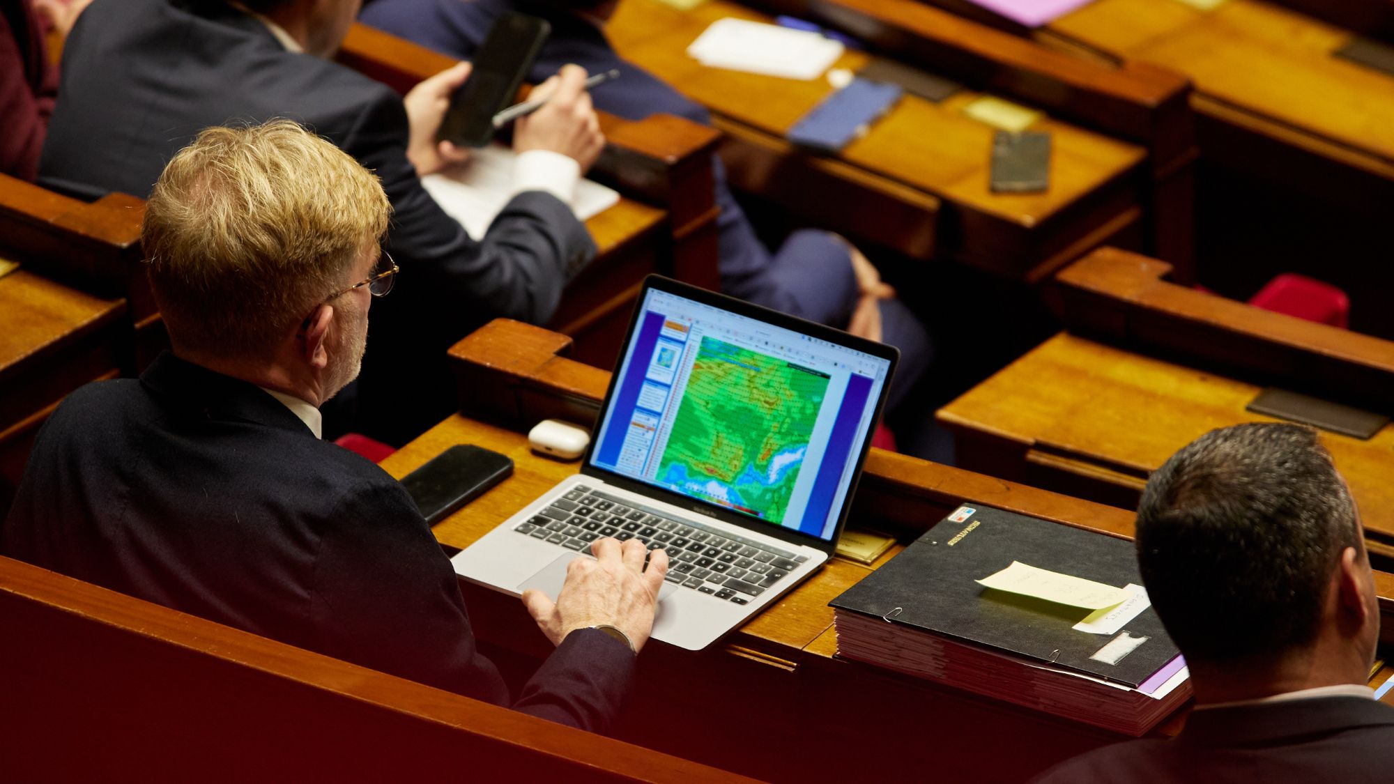 French government says it's ditching Windows for Linux — country accelerates plans to ditch US-based software in digital sovereignty push French government says it's ditching Windows for Linux — country accelerates plans to ditch US-based software in digital sovereignty push