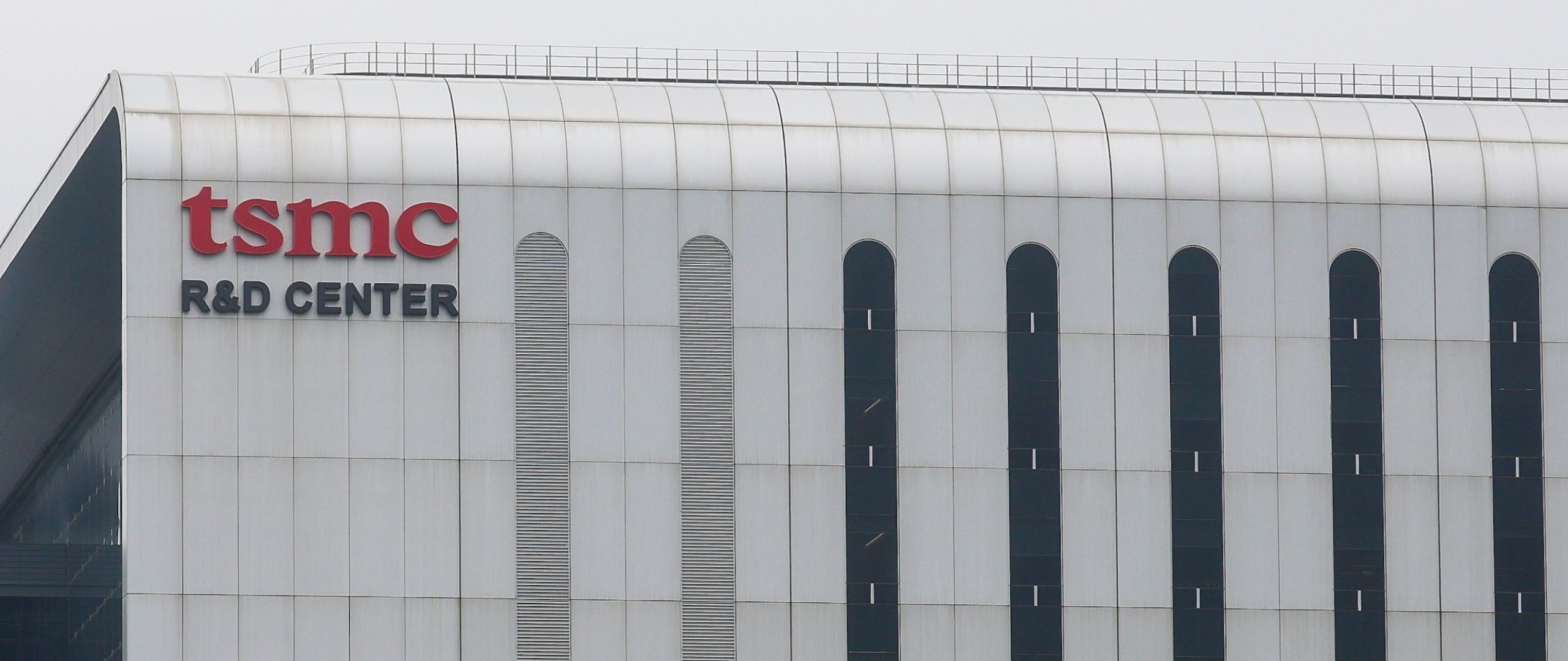 TSMC SoIC 3D stacking roadmap outlines path from 6-micron pitches today to 4.5-micron in 2029 — Fujitsu's Monaka CPU to benefit from face-to-face chiplet stacki