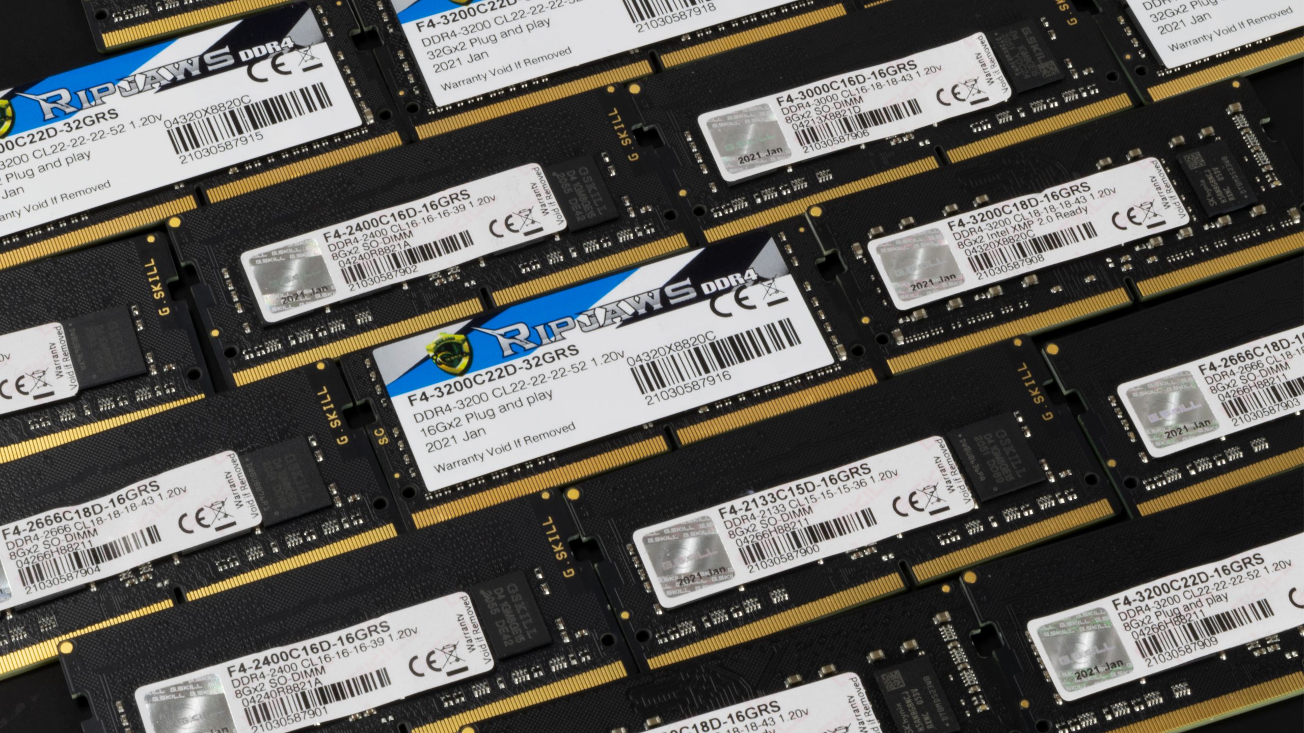 New cost-effective DDR5 memory 'HUDIMMs' show around 50% reduction in throughput with single subchannel — Two HUDIMMs are as fast as a single stick of regular D