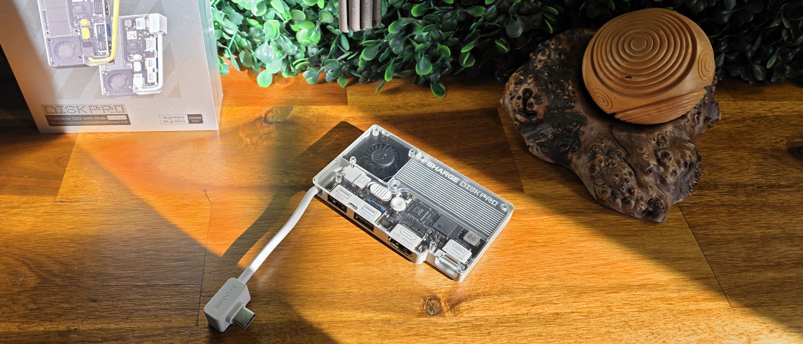 Sharge Disk Pro 2TB review: Great sustained writes, active cooling, and a built-in hub Sharge Disk Pro 2TB review: Great sustained writes, active cooling, and a built-in hub