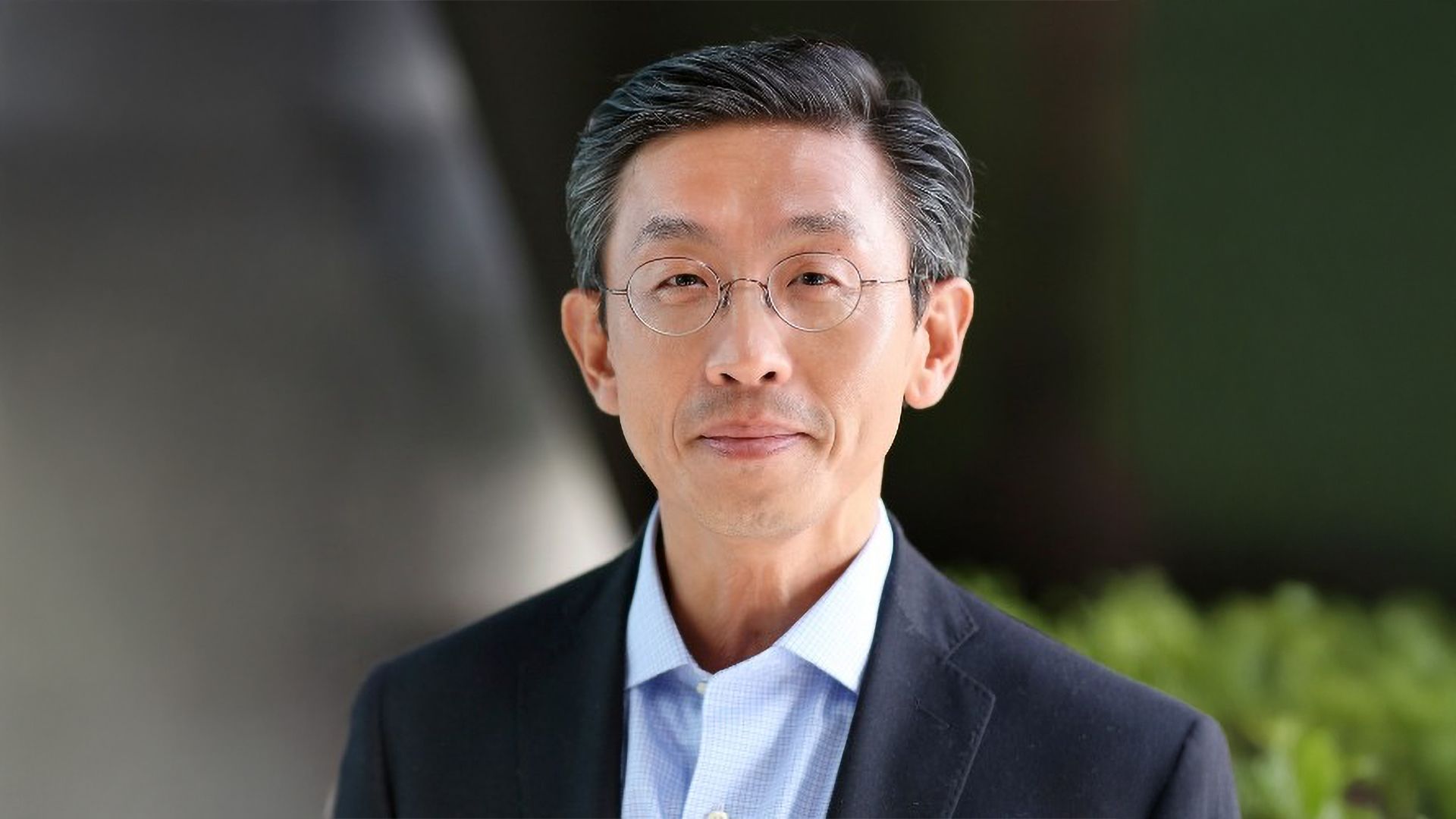 Intel hires tenured Samsung exec to lead Foundry Services — signals company focus on winning business from potential Foundry suitors