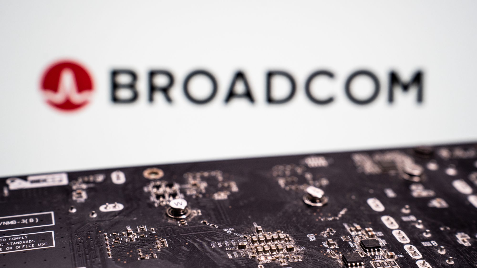 Broadcom to supply Anthropic with 3.5 gigawatts of Google TPU capacity from 2027 — Claude pioneer says its annual revenue run rate has passed $30 billion