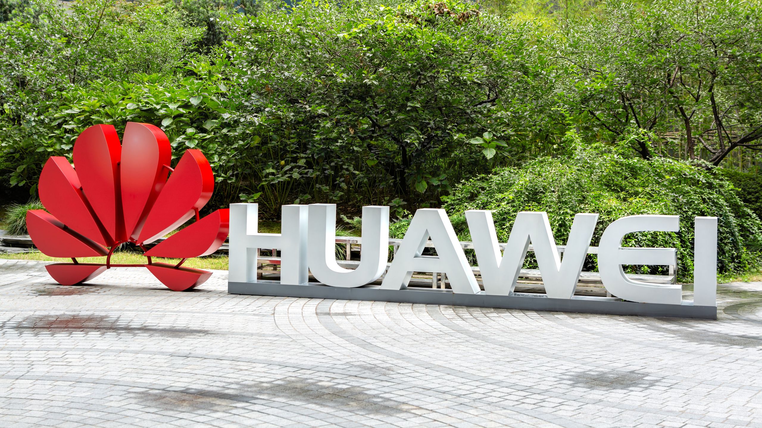 Huawei develops 122TB SSD with new packaging tech to sidestep US sanctions on 3D NAND chips — Chinese firm develops proprietary tech to cram more NAND dies in a Huawei develops 122TB SSD with new packaging tech to sidestep US sanctions on 3D NAND chips — Chinese firm develops proprietary tech to cram more NAND dies in a