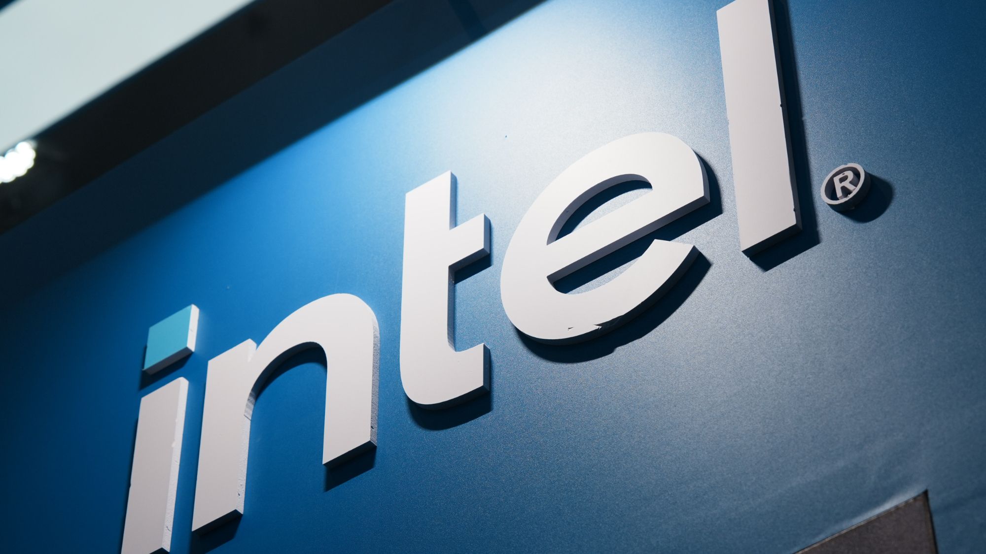 Intel, SK hynix shares surge following reports of chip packaging partnership — SK is said to be testing Intel's 2.5D EMIB for HBM integration
