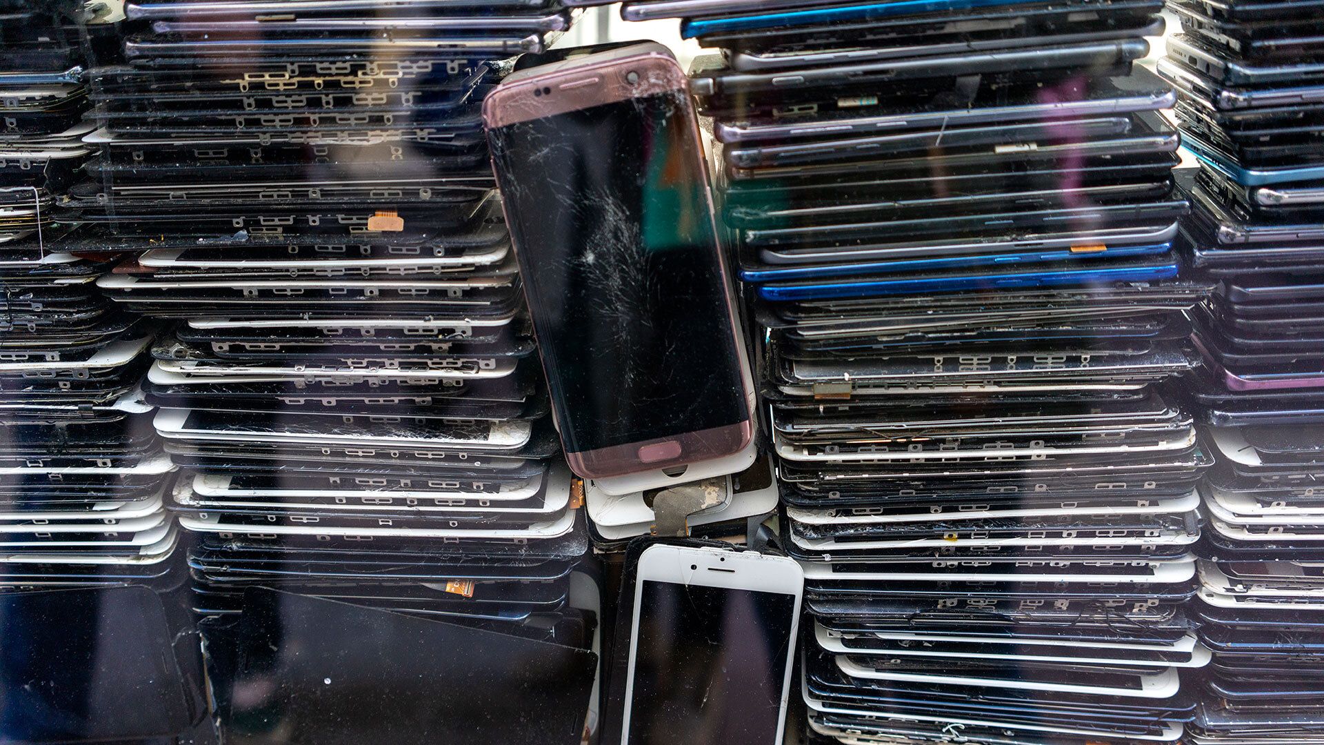Researchers recycle old phones and cluster them into ‘computing platforms’ that operate as a low-cost data center — says processors on modern smartphones delive