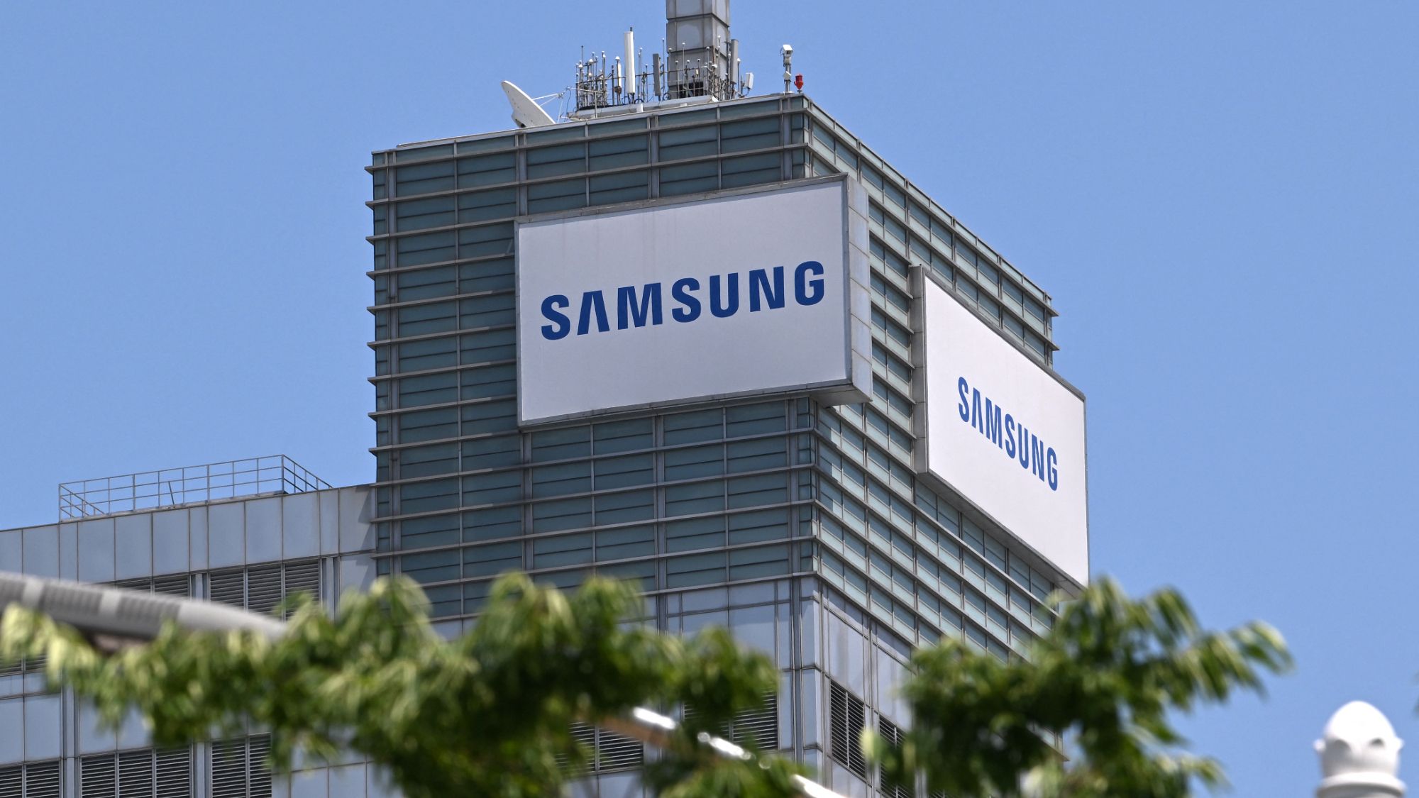 South Korea unveils $520 billion investment plan with Samsung and SK Hynix to expand memory chip dominance — plan includes four new fabs and HBM facilities, ami