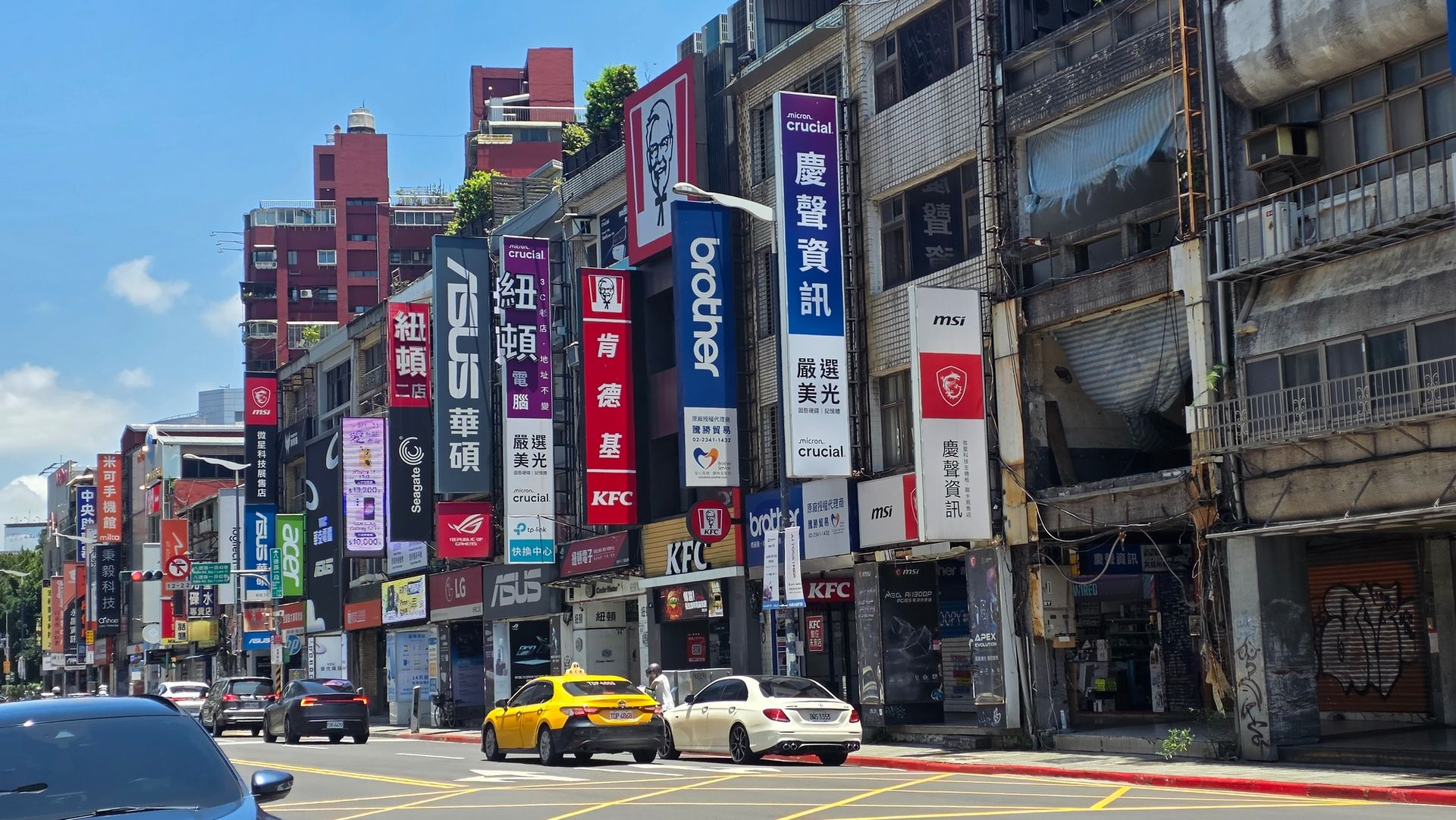 Computex 2026 Day One Wrap-Up: Arm makes a bold play for Windows PCs, PCIe 6.0 SSDs are coming, Asus embraces black and gold for ROG 20th Computex 2026 Day One Wrap-Up: Arm makes a bold play for Windows PCs, PCIe 6.0 SSDs are coming, Asus embraces black and gold for ROG 20th