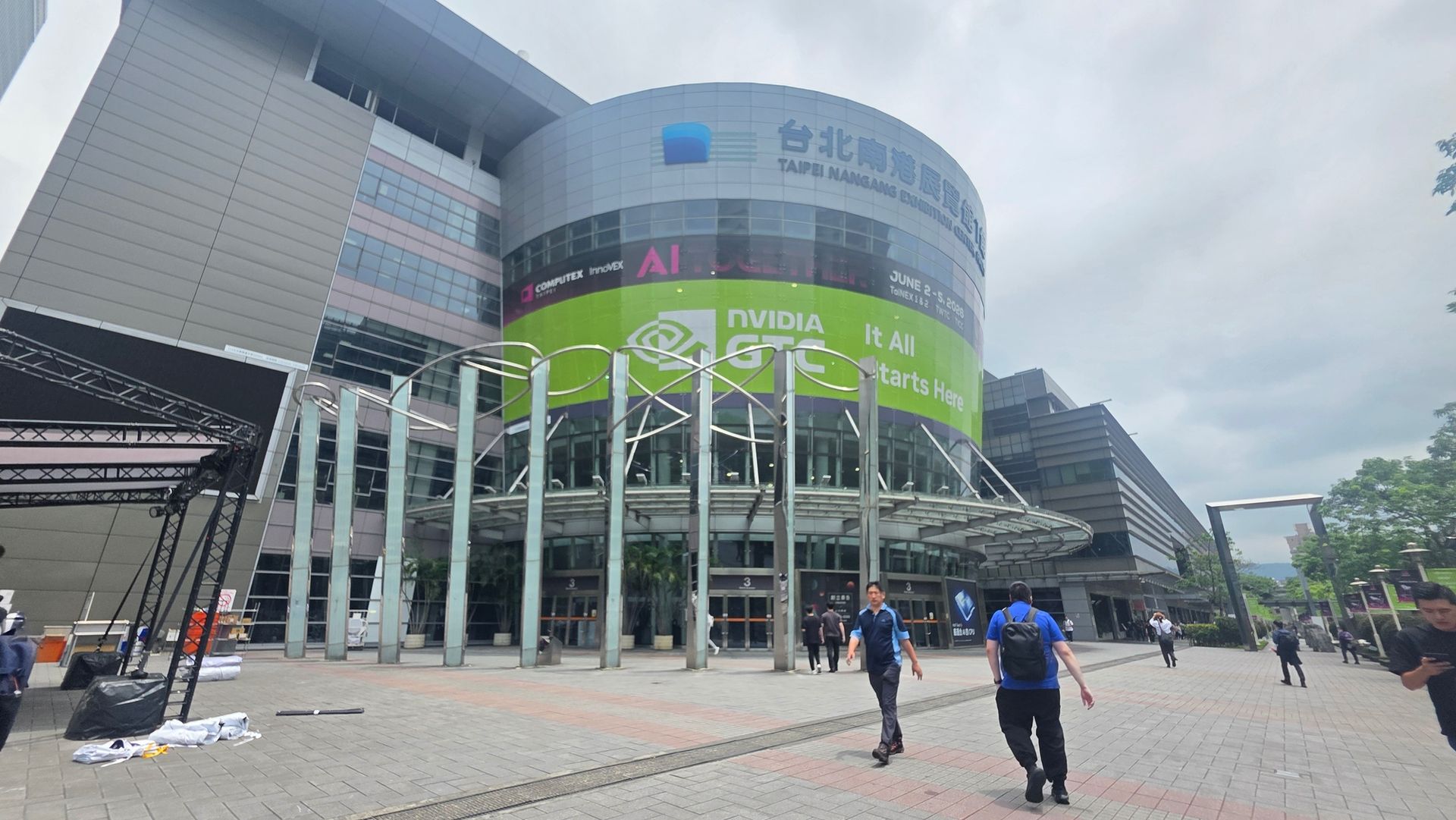 Computex 2026 Day Two Wrap-Up: Intel atones for Arrow Lake, Wi-Fi 8 comes into focus