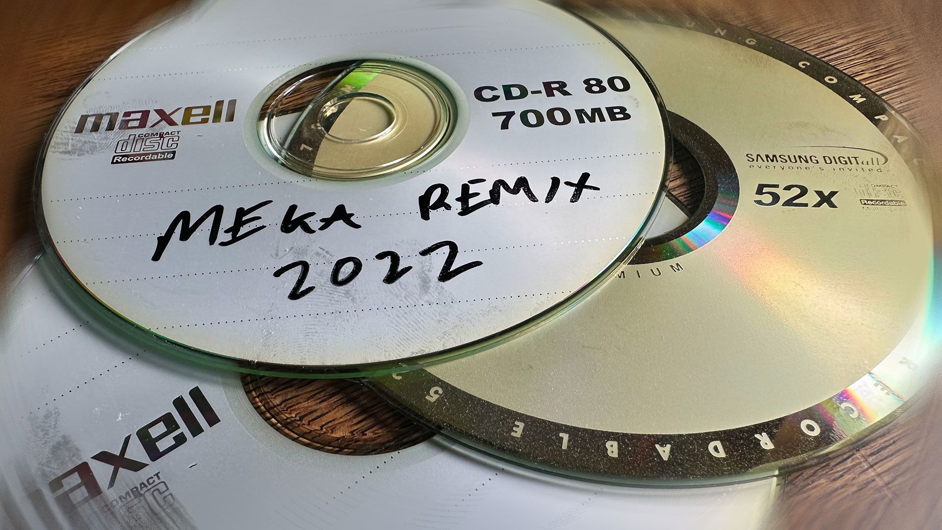 Retro pirate gets two-year suspended jail sentence for being stuck in the past, burning and selling remix CDs of famous artists — four-year investigation into c