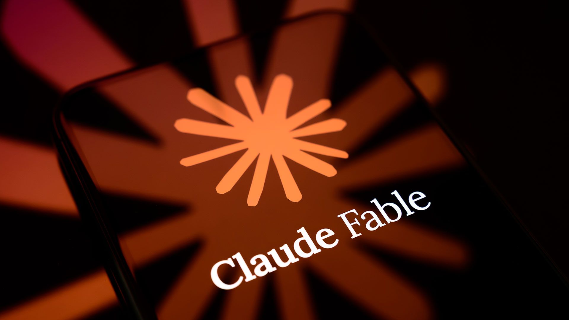 US government warned Anthropic that Fable 5 had been jailbroken, but firm 'refused' to fix before US implemented export controls — Anthropic defended its decisi US government warned Anthropic that Fable 5 had been jailbroken, but firm 'refused' to fix before US implemented export controls — Anthropic defended its decisi