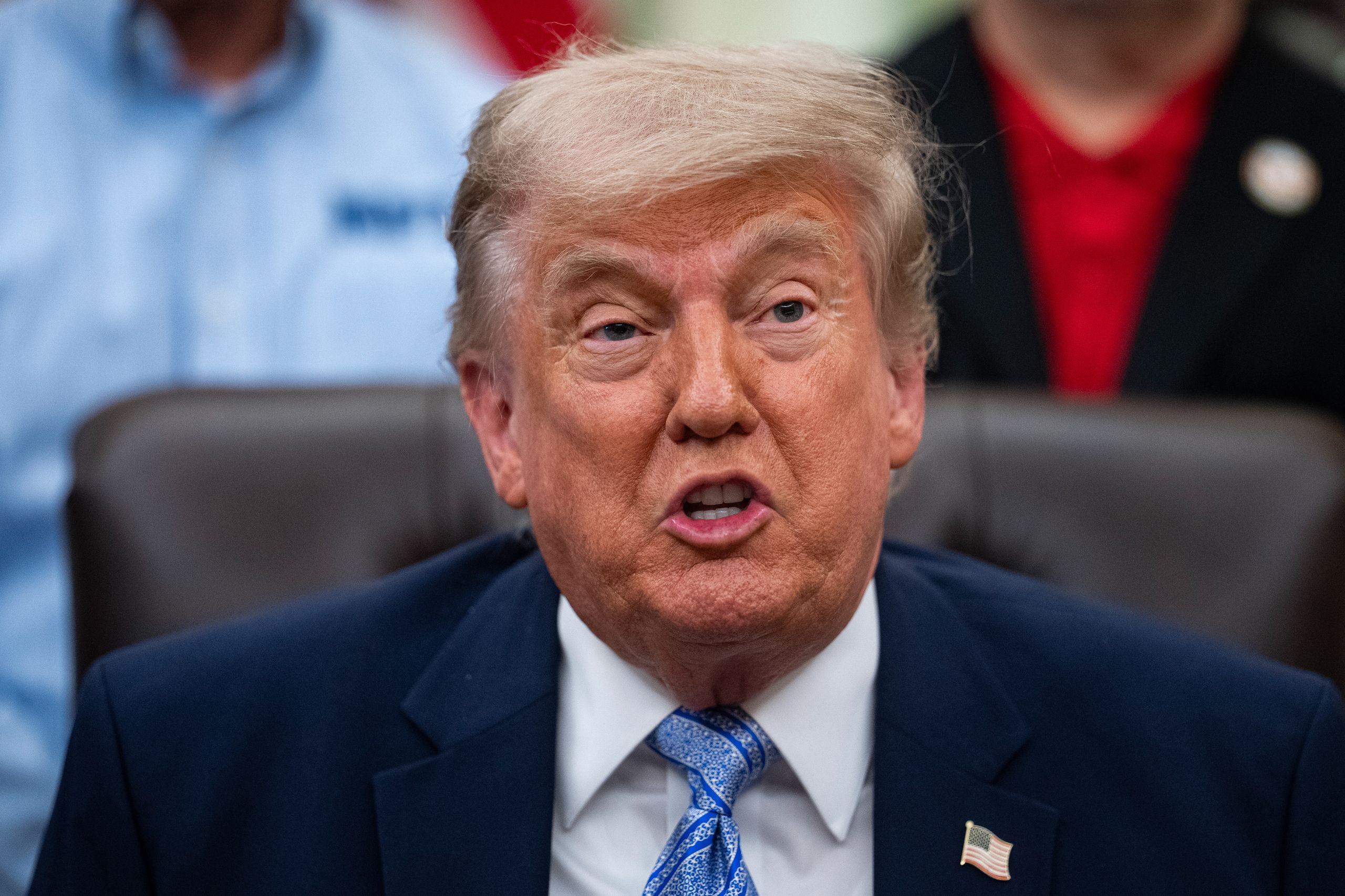 Trump signs AI executive order seeking 30-day government access to frontier models before release — voluntary framework will include classified benchmark to det